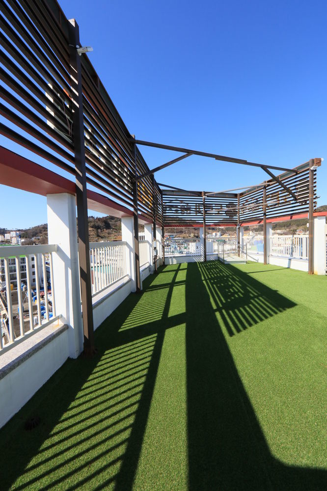 Dorcas Tourist Hostel Tongyeong Exterior photo